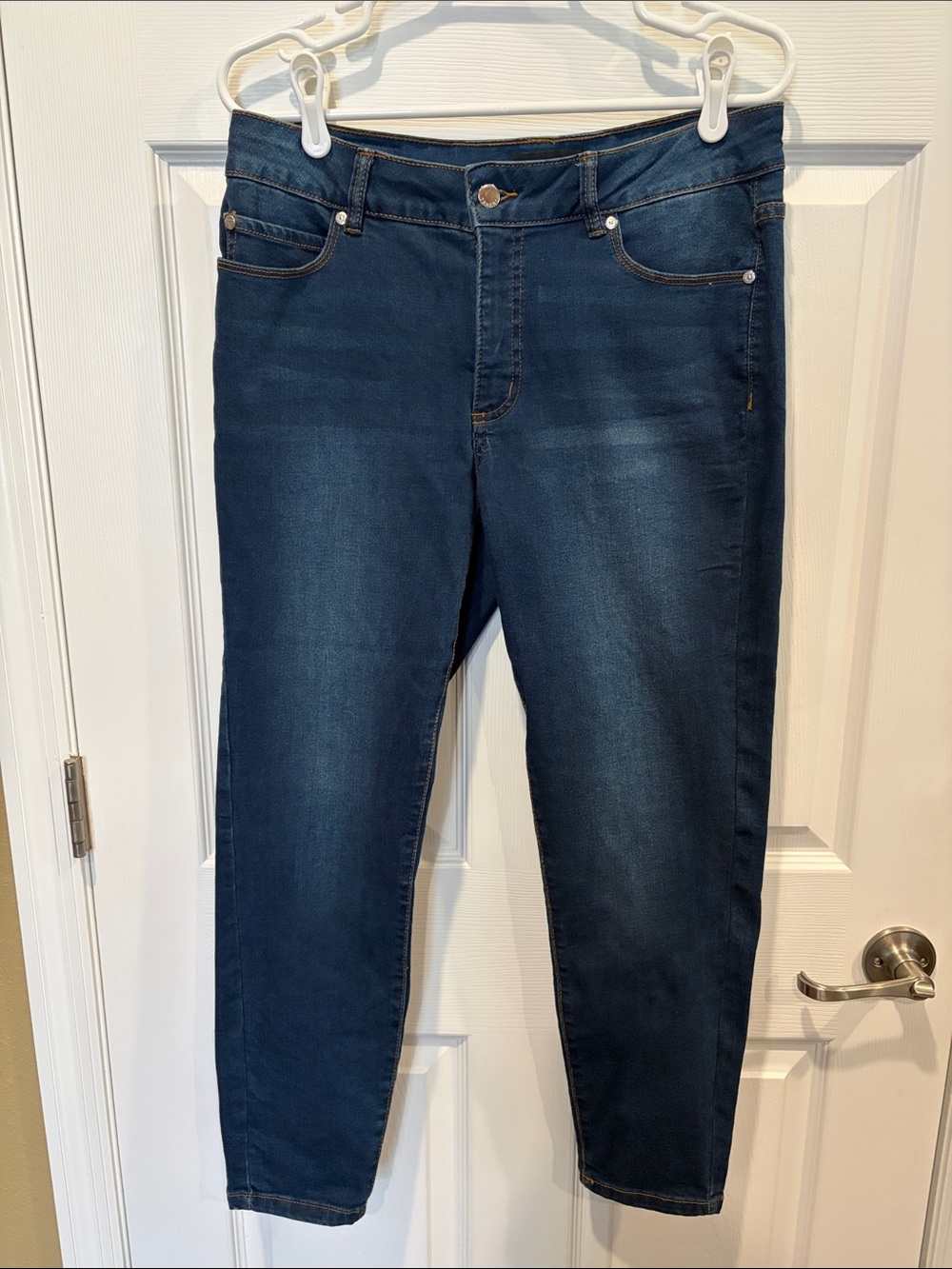 Tahari Women’s Dark Blue Stretch Denim Jeans